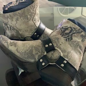 Free bird by Steven Bootes